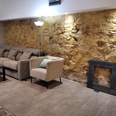 Aparteasy - Monument, Large, Cosy Apartment Barcelona