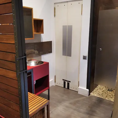 Aparteasy - Monument, Large, Cosy Apartment Barcelona